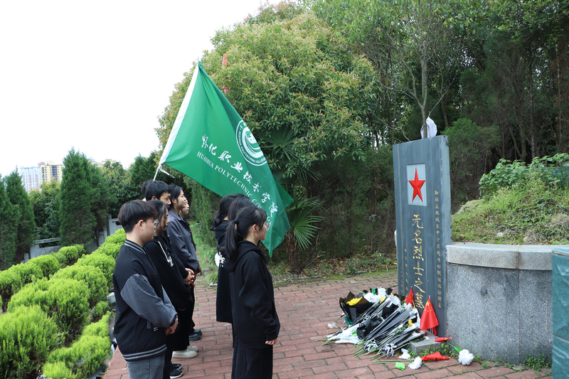 1680597587764025343.jpg IMG_7622.jpg